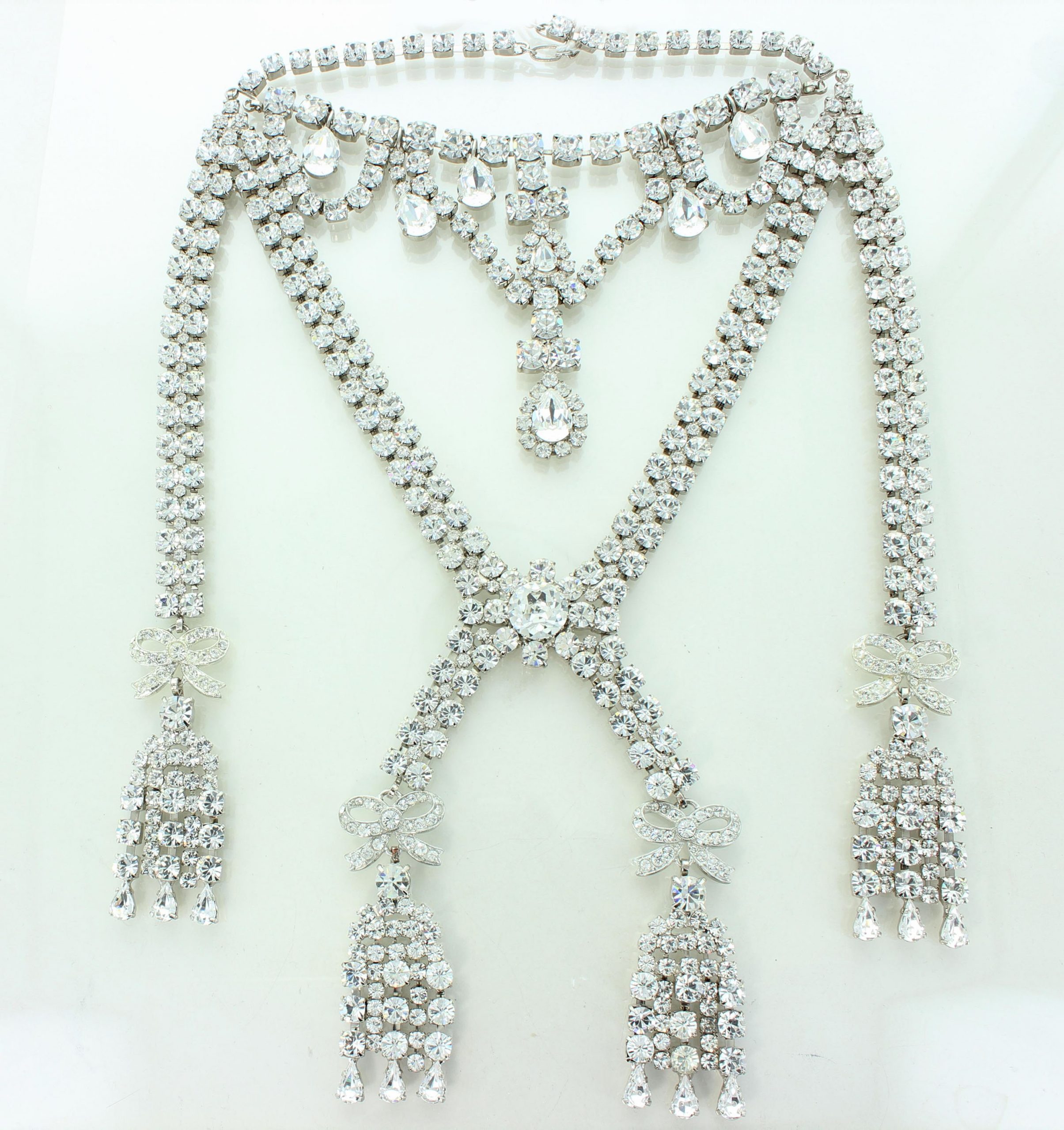 Queen Marie Antoinette necklace scandal