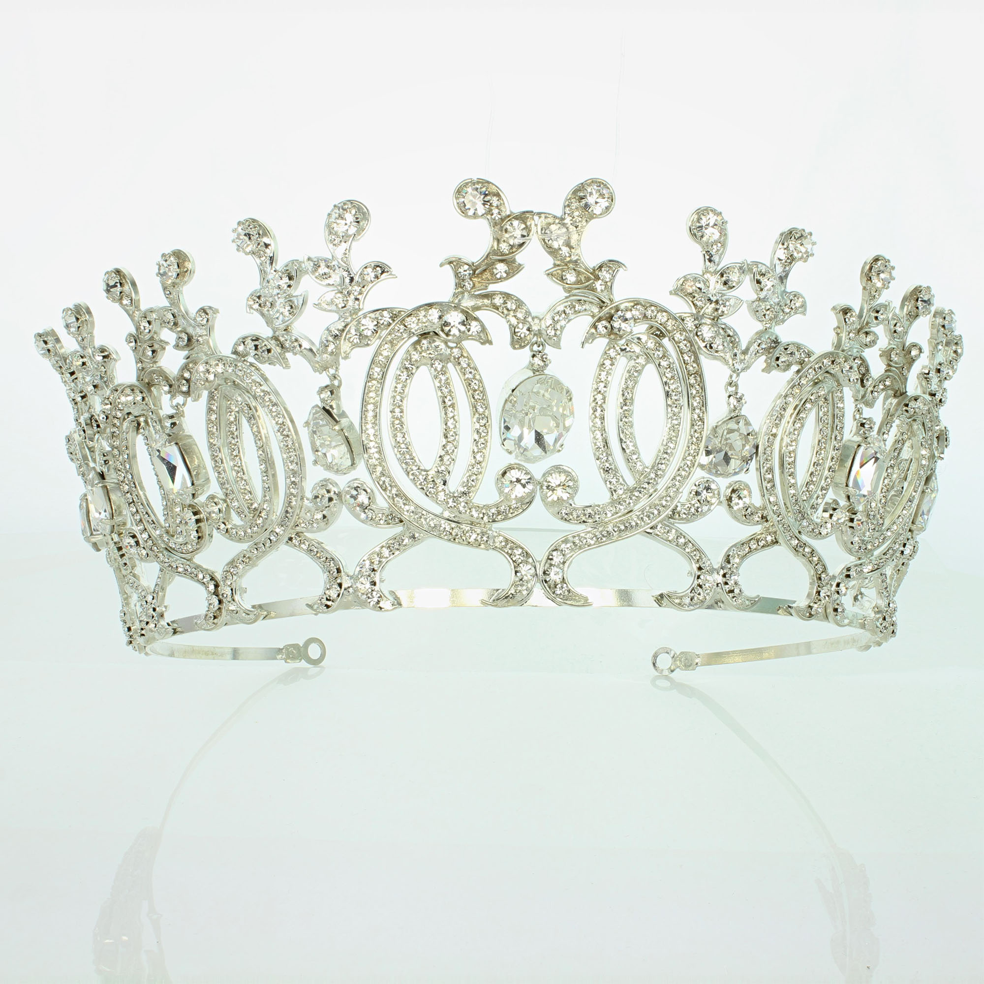 Cartier portland tiara hotsell