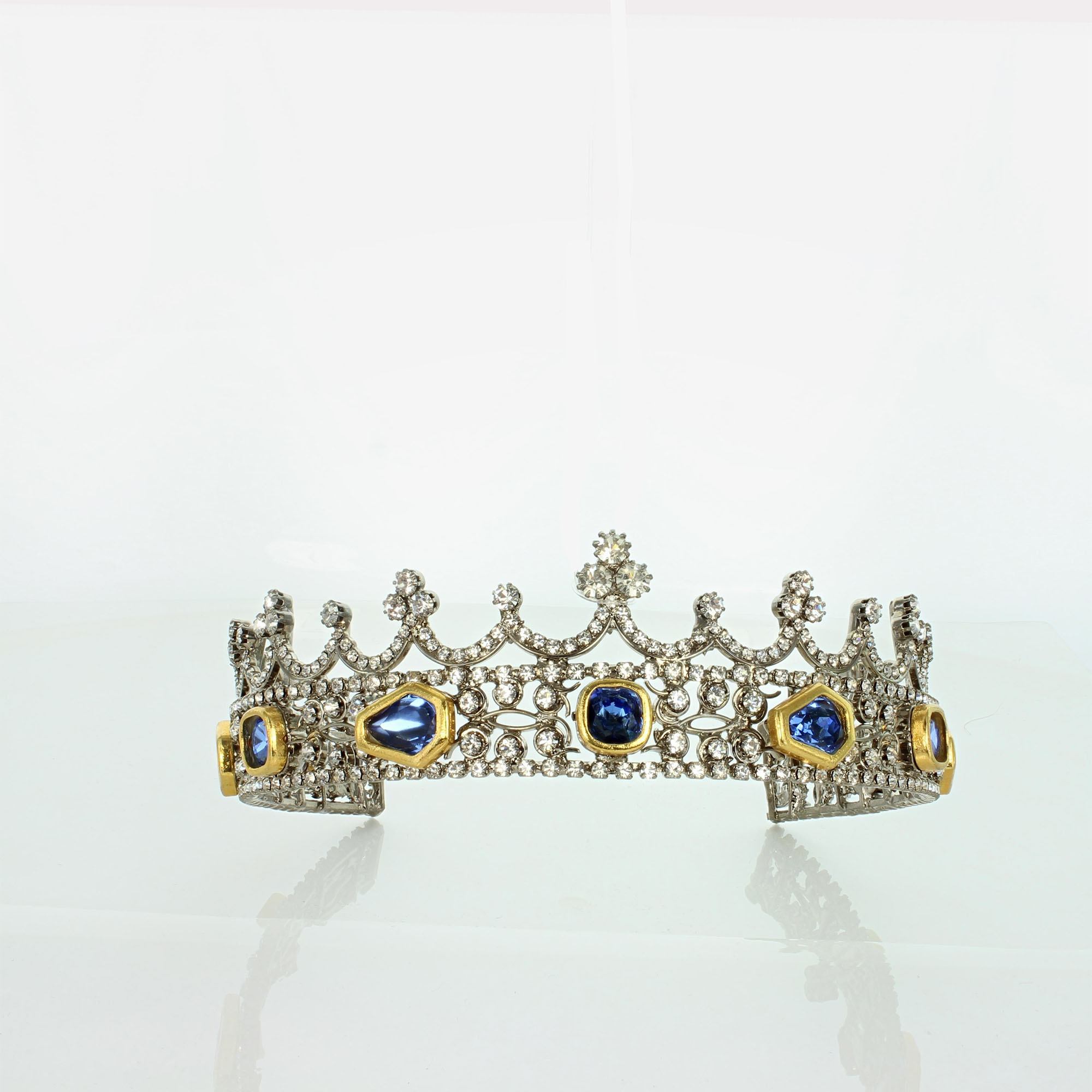 Queen Victoria's sapphire and diamond coronet to go on permanent